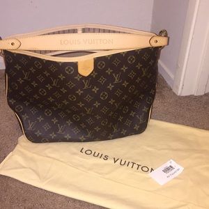 Louis Vuitton Delightful PM